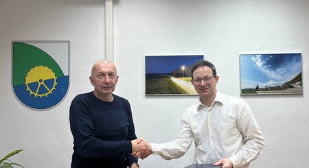 Podpsi pogodbe _ Stadion Vavta vas 3